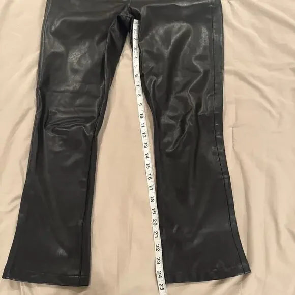Veronica Beard Beverly Vegan Leather Skinny-Flare Black Pant Size 28 - Picture 12 of 13